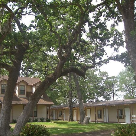 Hempstead Country Inn & Suites Exterior foto